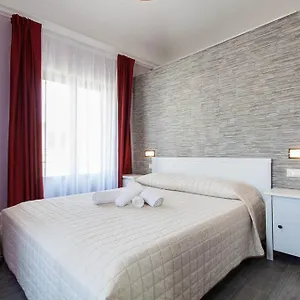 Couette-café Emporium, Castellammare del Golfo